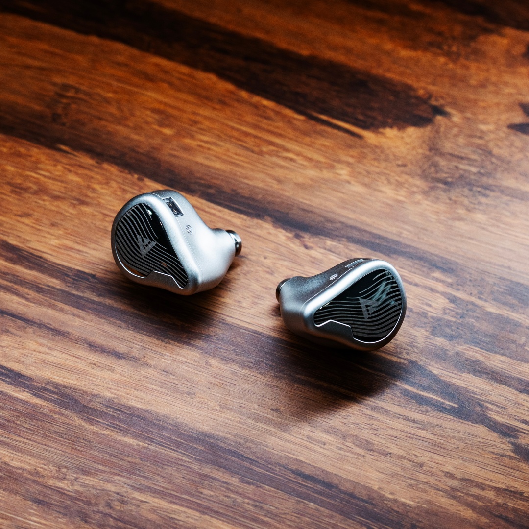 Cuffie monitor in-ear Linsoul  - Planar Magnetic Iem Earphones recensione e prezzo